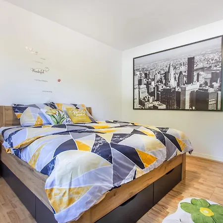 4 Bedroom Beautiful In Sežana