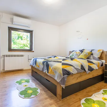 4 Bedroom Beautiful In