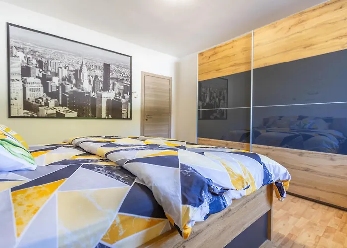 Ferienhaus 4 Bedroom Beautiful In *