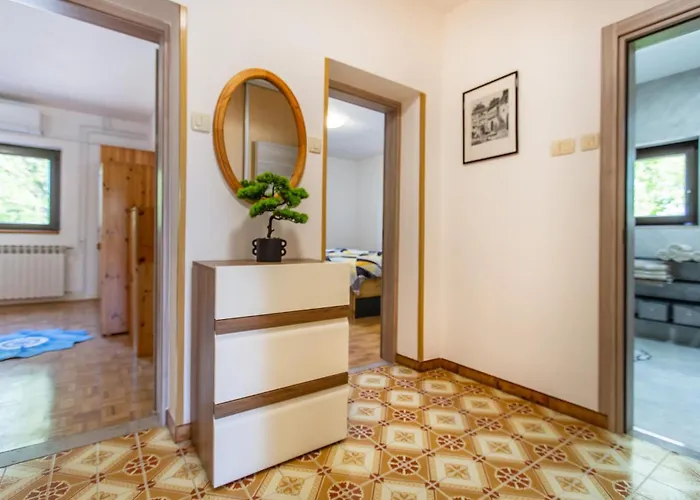 4 Bedroom Beautiful In