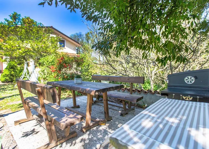 4 Bedroom Beautiful In *